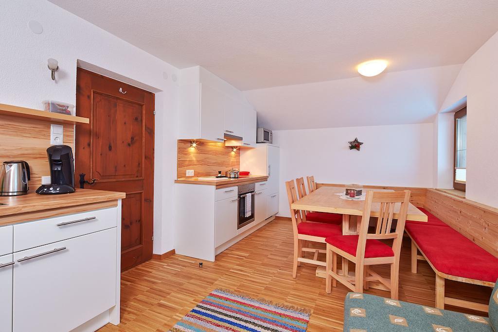 Apartmán Am Sonnhof Längenfeld Pokoj fotografie
